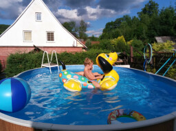 Bazén i s ohřevem děti velmi ocení